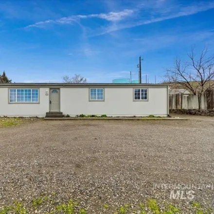 Buy this 4 bed house on 324 Frontage Road in Grand View, Owyhee County