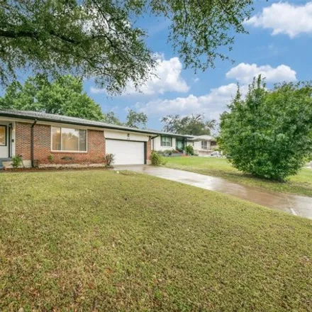 Rent this 3 bed house on 8128 Hunnicut Road in Dallas, TX 75228