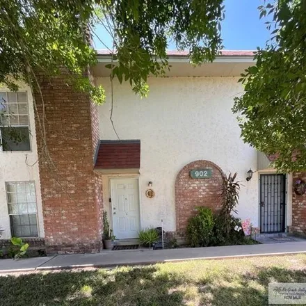 Buy this 2 bed condo on 3026 Old Highway 77 in Brownsville, Texas
