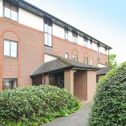 Rent this 2 bed apartment on Barnston Way in Hutton, CM13 1YL