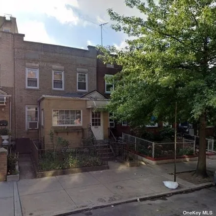 Buy this 3 bed house on 30-79 37th Street in New York, NY 11103