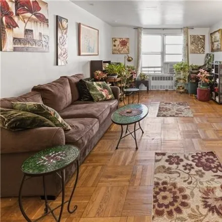 Image 3 - 3500 Oxford Avenue, New York, NY 10463, USA - Apartment for sale