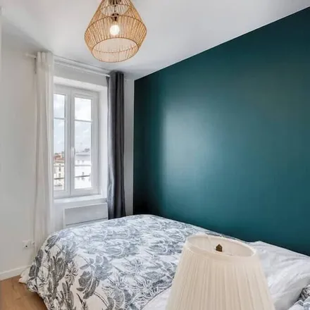 Rent this 1 bed apartment on Charenton-le-Pont in Rue de Paris, 94220 Charenton-le-Pont