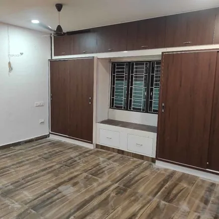 Rent this 3 bed house on unnamed road in Ward 148 Ramgopalpet, Hyderabad - 500080