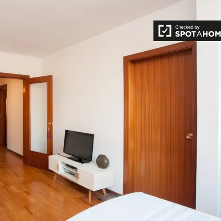 Image 6 - Carrer del Bruc, 72, 08009 Barcelona, Spain - Room for rent
