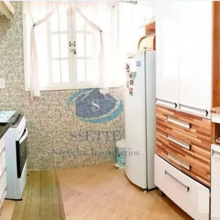 Buy this 3 bed house on Rua Gonçalo Da Cunha in 67, Rua Goncalo de Cunha