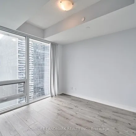 Image 7 - 88 Harbour Street, Old Toronto, ON M5J 0B5, Canada - Apartment for rent