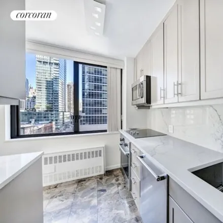 Image 4 - Connaught Tower, 300 East 54th Street, New York, NY 10022, USA - Apartment for sale