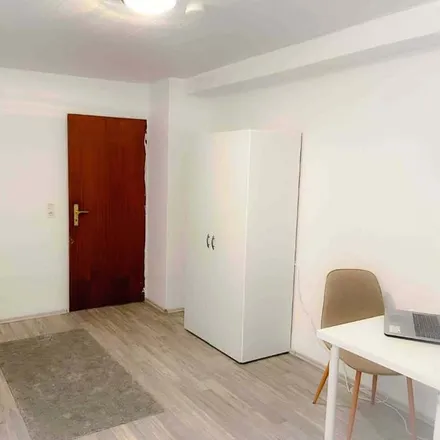 Rent this 4 bed apartment on Dorstfelder Hellweg 109 in 44149 Dortmund, Germany
