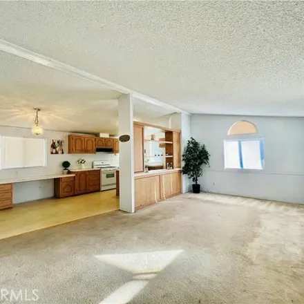 Image 6 - South Smith Avenue, Corona, CA 92882, USA - Apartment for sale