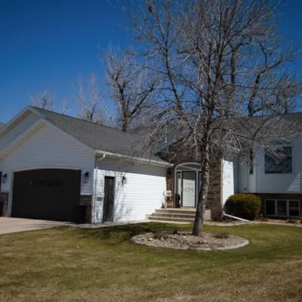 Buy this 4 bed house on Bayshore Drive Southeast in Mandan, ND 58505