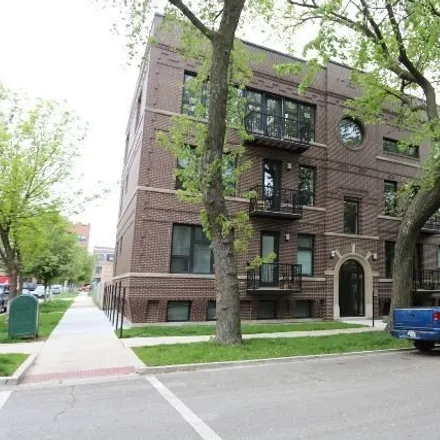 Rent this 2 bed house on 900-902 North Fairfield Avenue in Chicago, IL 60622