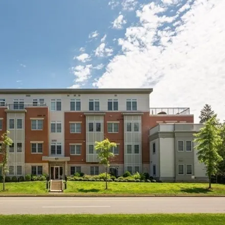 Buy this 2 bed condo on 321 Hammond Pond Parkway in Brookline, MA 02167