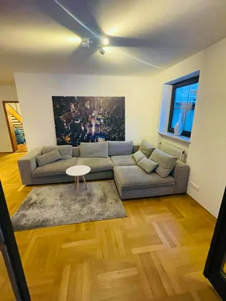 Rent this 1 bed room on Bahnhofstraße 3c in 82152 Planegg, Germany