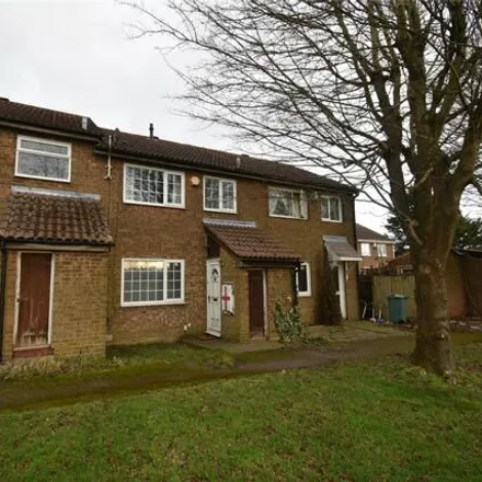 Buy this 3 bed townhouse on Henley Close in Houghton Regis, LU5 5SA
