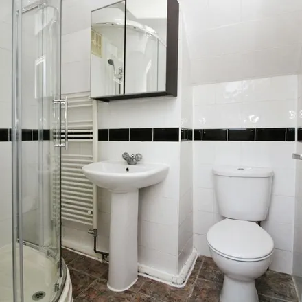 Image 7 - 1 Cowley Court, London, E11 4LG, United Kingdom - Apartment for rent