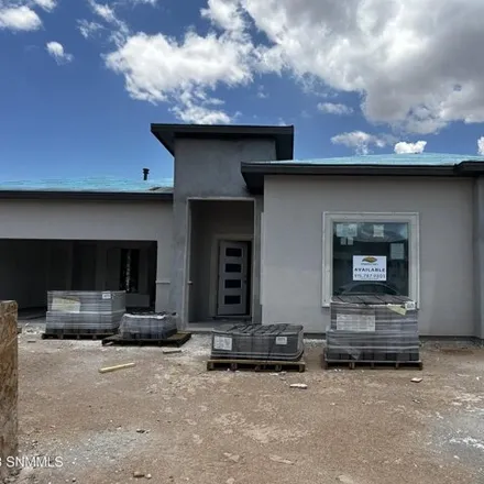 Buy this 3 bed house on Lenox Avenue in Las Cruces, NM 88013