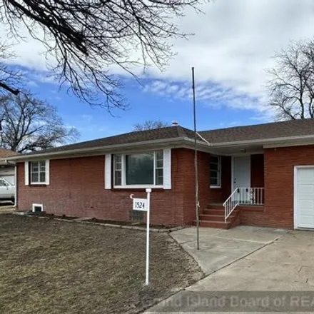 Buy this 5 bed house on 1552 West 12th Street in Hastings, NE 68901