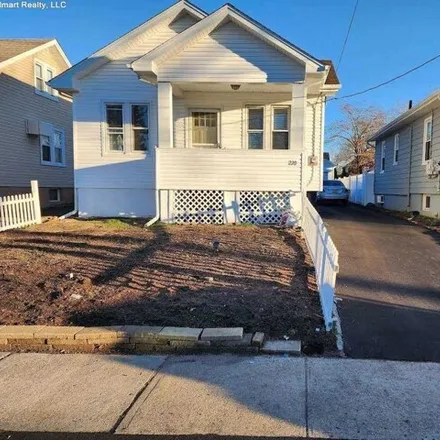 Buy this 2 bed house on 212 Lincoln Street in Hackensack, NJ 07601