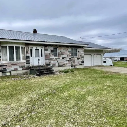 Buy this 4 bed house on 857 Gilman Road in Lyndon, Caledonia County