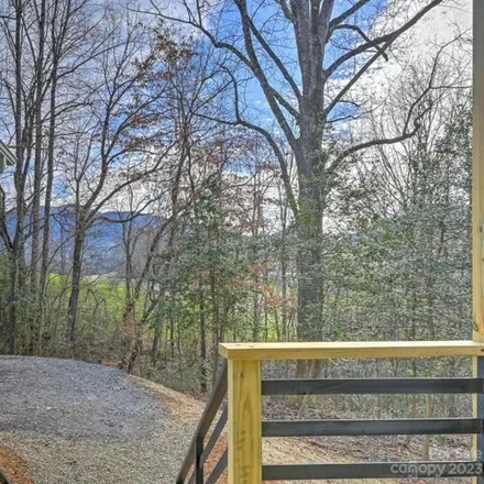 Image 6 - 35 Edmond Woods Place, Fairview, Buncombe County, NC 28730, USA - House for sale