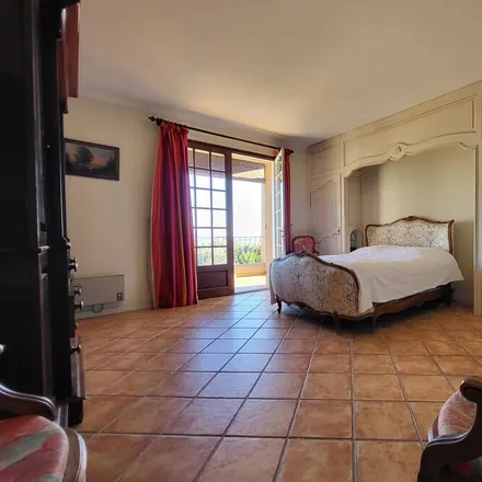 Rent this 4 bed house on 83160 La Valette-du-Var