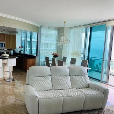 Image 7 - The Ritz-Carlton Bal Harbour, Miami, 10295 Collins Avenue, Bal Harbour Village, Miami-Dade County, FL 33154, USA - Condo for rent