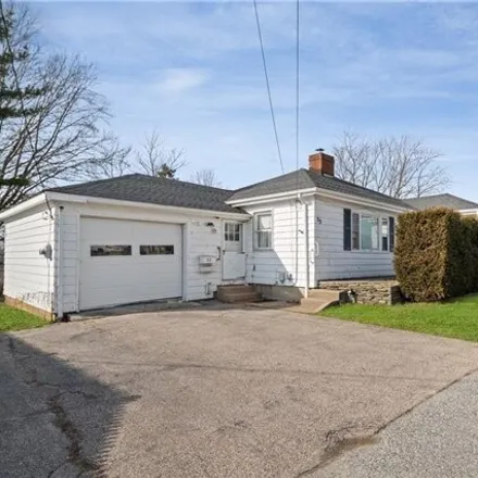 Buy this 3 bed house on AutoZone in 59 Valley Road, Middletown