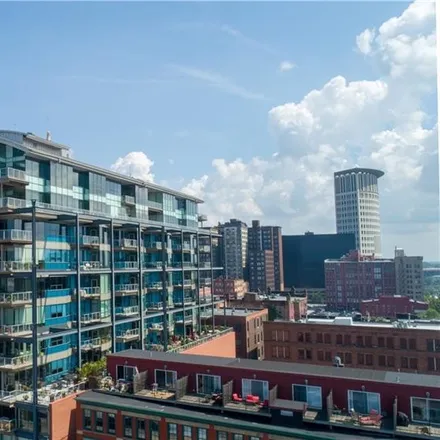 Buy this 3 bed condo on Pinnacle in 701 West Lakeside Avenue, Cleveland