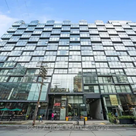 Image 2 - 44 Toronto, 627 King Street West, Old Toronto, ON M5V 1M5, Canada - Apartment for rent