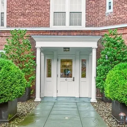 Buy this 2 bed condo on 6 Midland Gardens in Village of Bronxville, NY 10708