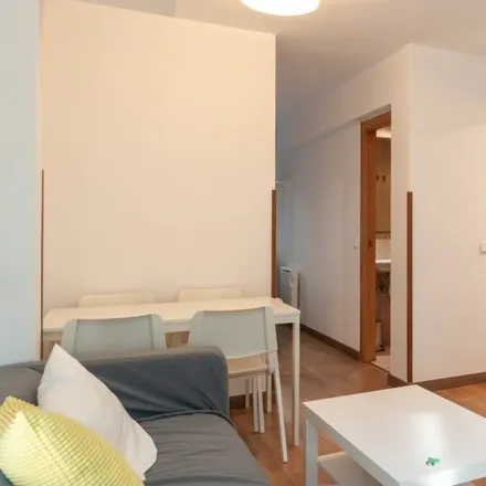 Rent this 1 bed apartment on Calle de Escalona in 54, 28024 Madrid