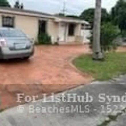 Buy this 4 bed house on 620 East 35th Street in Hialeah Trailer Park, Hialeah