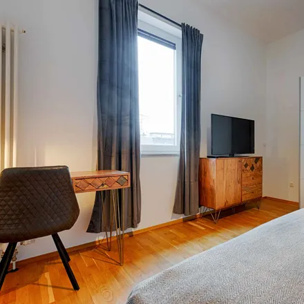 Rent this 3 bed room on Leipziger Straße 43 in 60487 Frankfurt, Germany