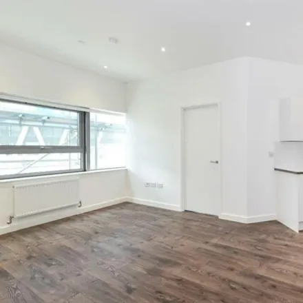Image 4 - Delta Point, 35 Wellesley Road, London, CR0 2GY, United Kingdom - Room for rent