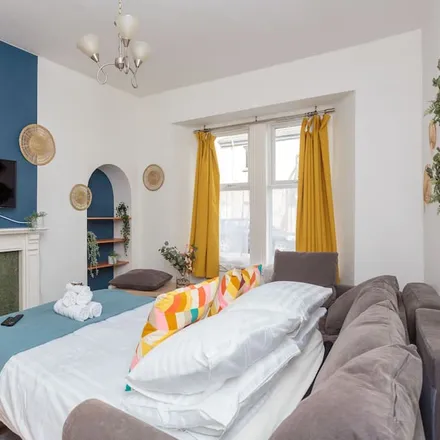 Rent this 1 bed apartment on City of Edinburgh in EH6 5QD, United Kingdom