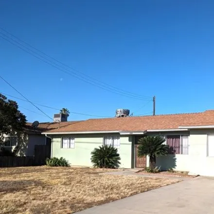 Buy this 3 bed house on 1517 South Garden Street in Visalia, CA 93277