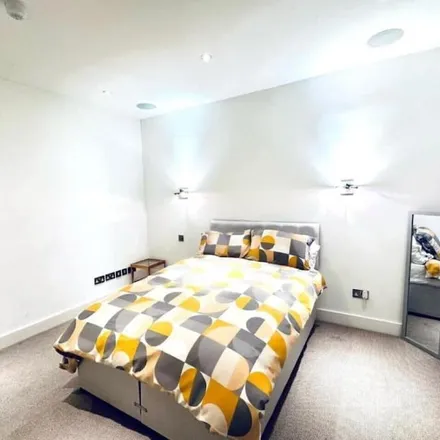 Rent this 3 bed apartment on Point A London in Westminster, Westminster Bridge Road