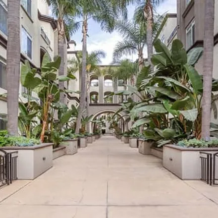 Image 3 - 4175 Executive Drive, San Diego, CA 92039, USA - Apartment for rent