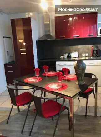 Rent this 3 bed room on Toulouse in Fontaine Bayonne - Cartoucherie, FR