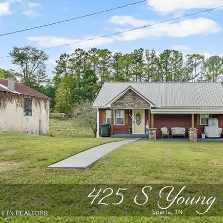 Image 1 - 401 South Young Street, Sparta, White County, TN 38583, USA - House for sale