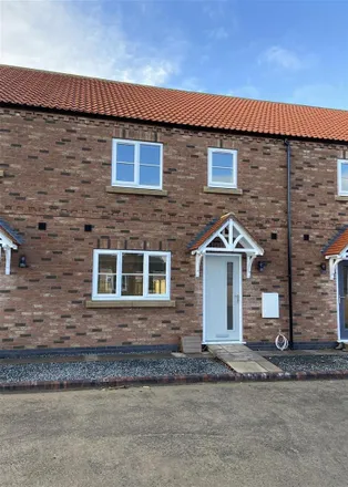 Rent this 3 bed townhouse on Nanrock Close in Eastrington, DN14 7QB