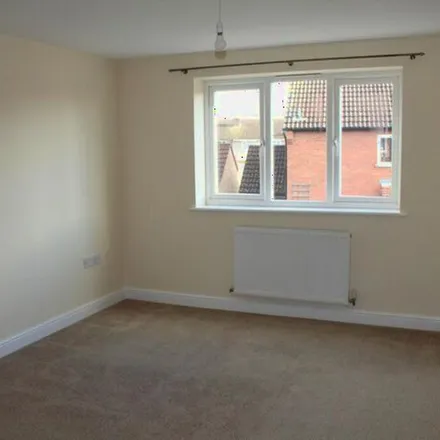 Rent this 4 bed apartment on The Leys in Long Buckby, NN6 7YF