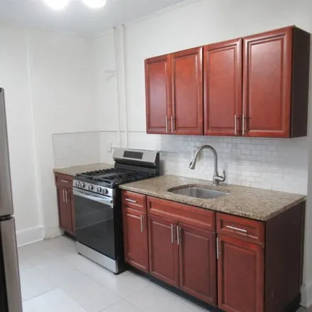 Rent this 1 bed house on 18 East 17th Street in Port Johnson, Bayonne