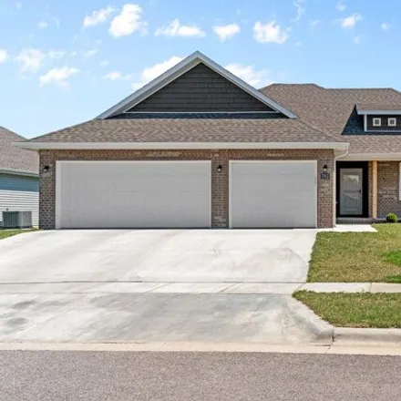 Buy this 4 bed house on East Penzance Circle in Nixa, MO 65714