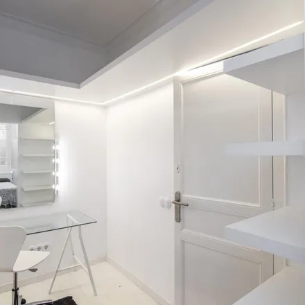 Rent this 4 bed apartment on Carrer del Consell de Cent in 422, 08007 Barcelona