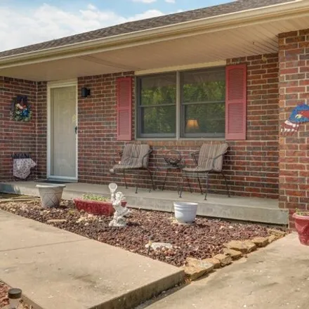 Buy this 2 bed house on 1651 South Hudson Avenue in Aurora, MO 65605