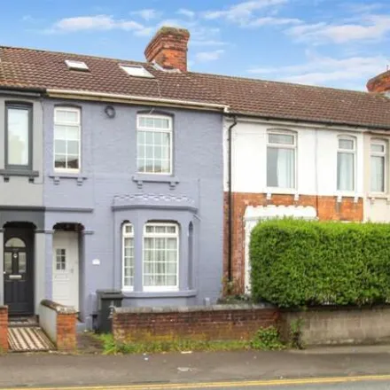 Buy this 3 bed house on Kingshill Road in Swindon, SN1 3QD