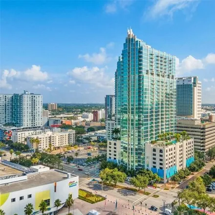 Buy this 1 bed condo on SkyPoint in Polk Street, Clarkes