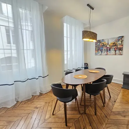 Image 3 - 1 Rue des Trois Croissants, 89100 Sens, France - Apartment for rent